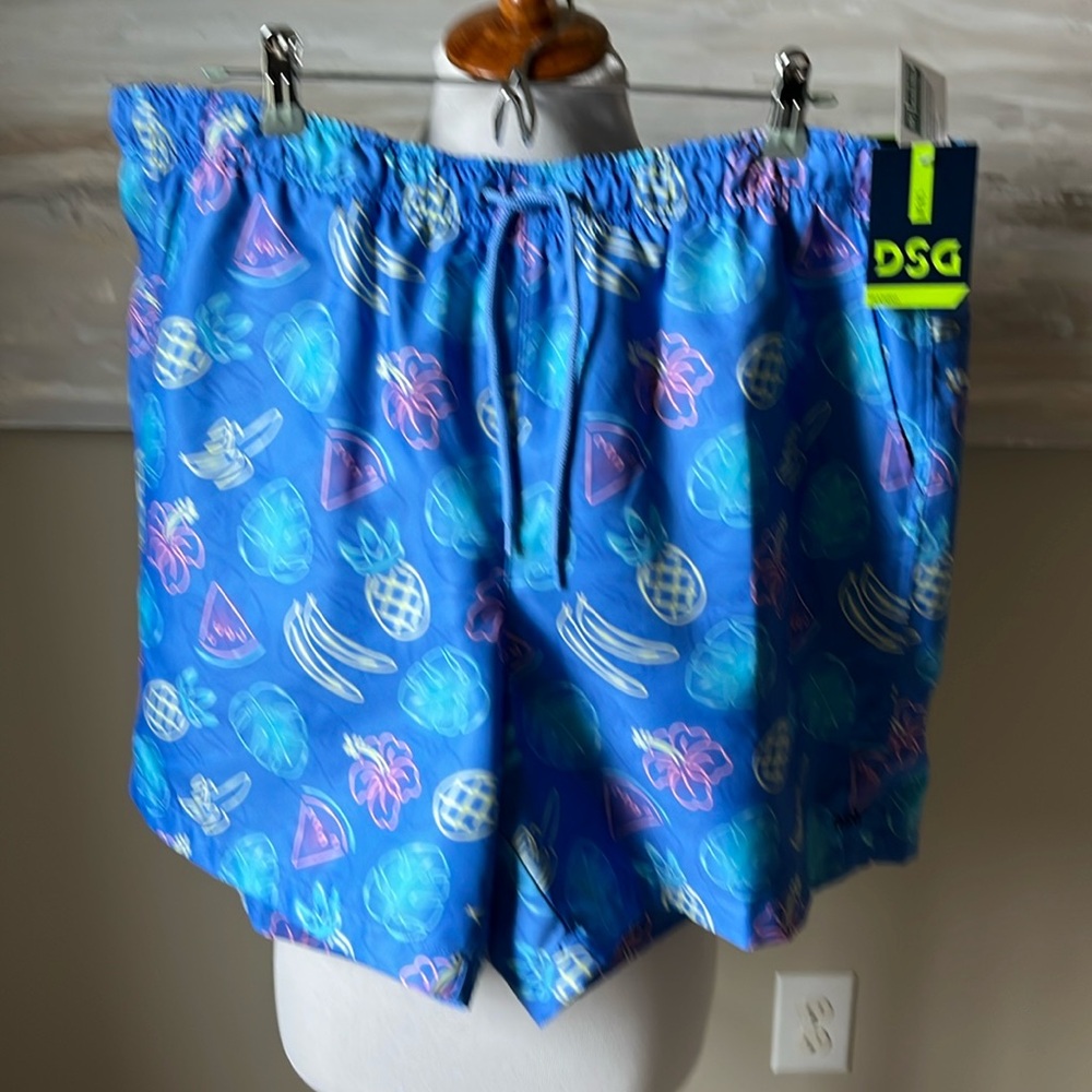 NWT DSG “Multi neon tropics” mesh lined rec/training shorts